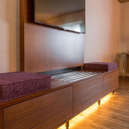 The Del Monte Lodge Renaissance Rochester Hotel & Spa Bagian luar foto