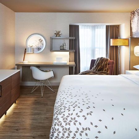 The Del Monte Lodge Renaissance Rochester Hotel & Spa Bagian luar foto