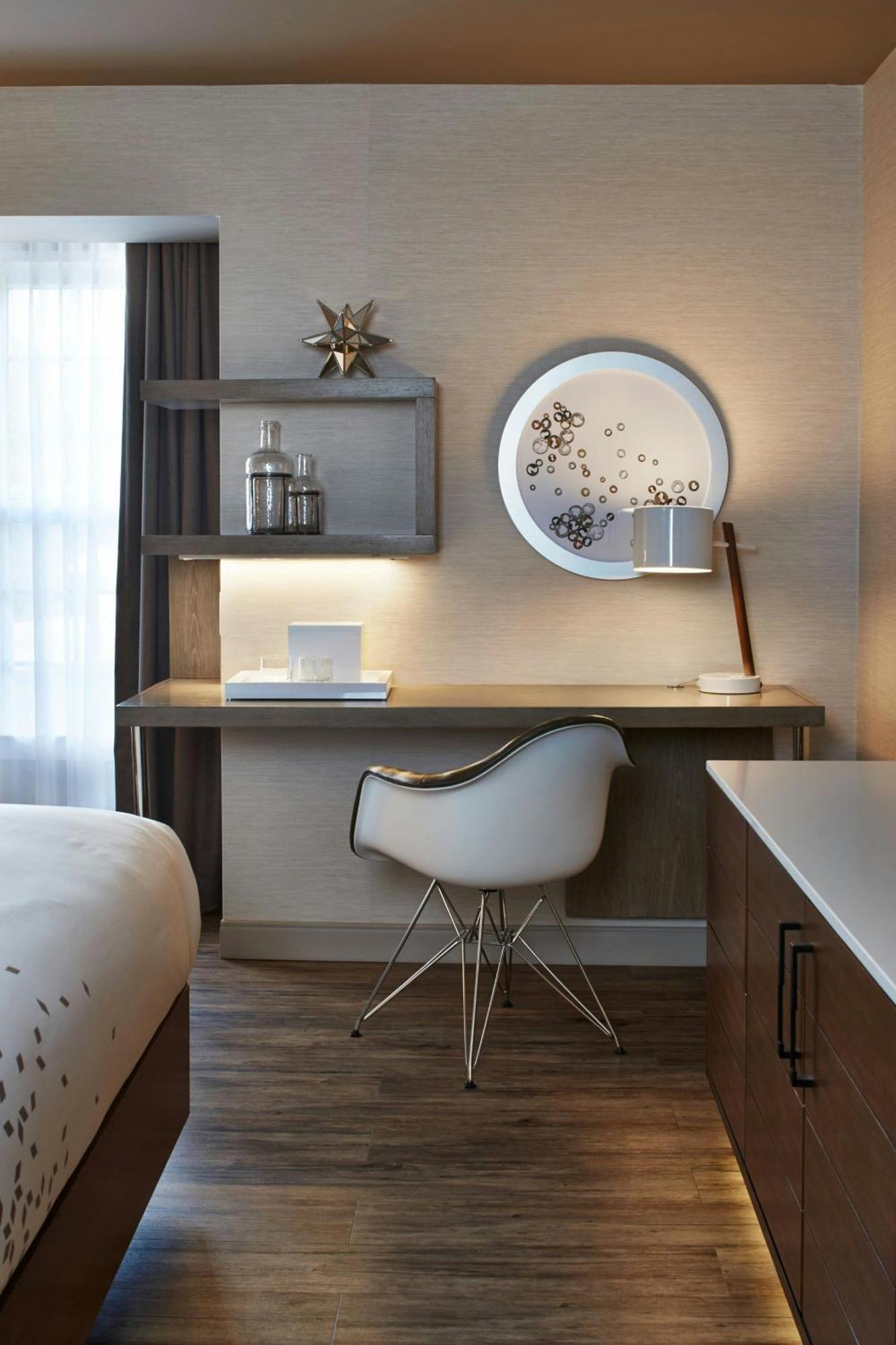 The Del Monte Lodge Renaissance Rochester Hotel & Spa Bagian luar foto