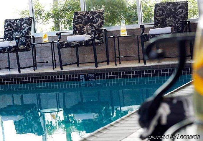 The Del Monte Lodge Renaissance Rochester Hotel & Spa Bagian luar foto